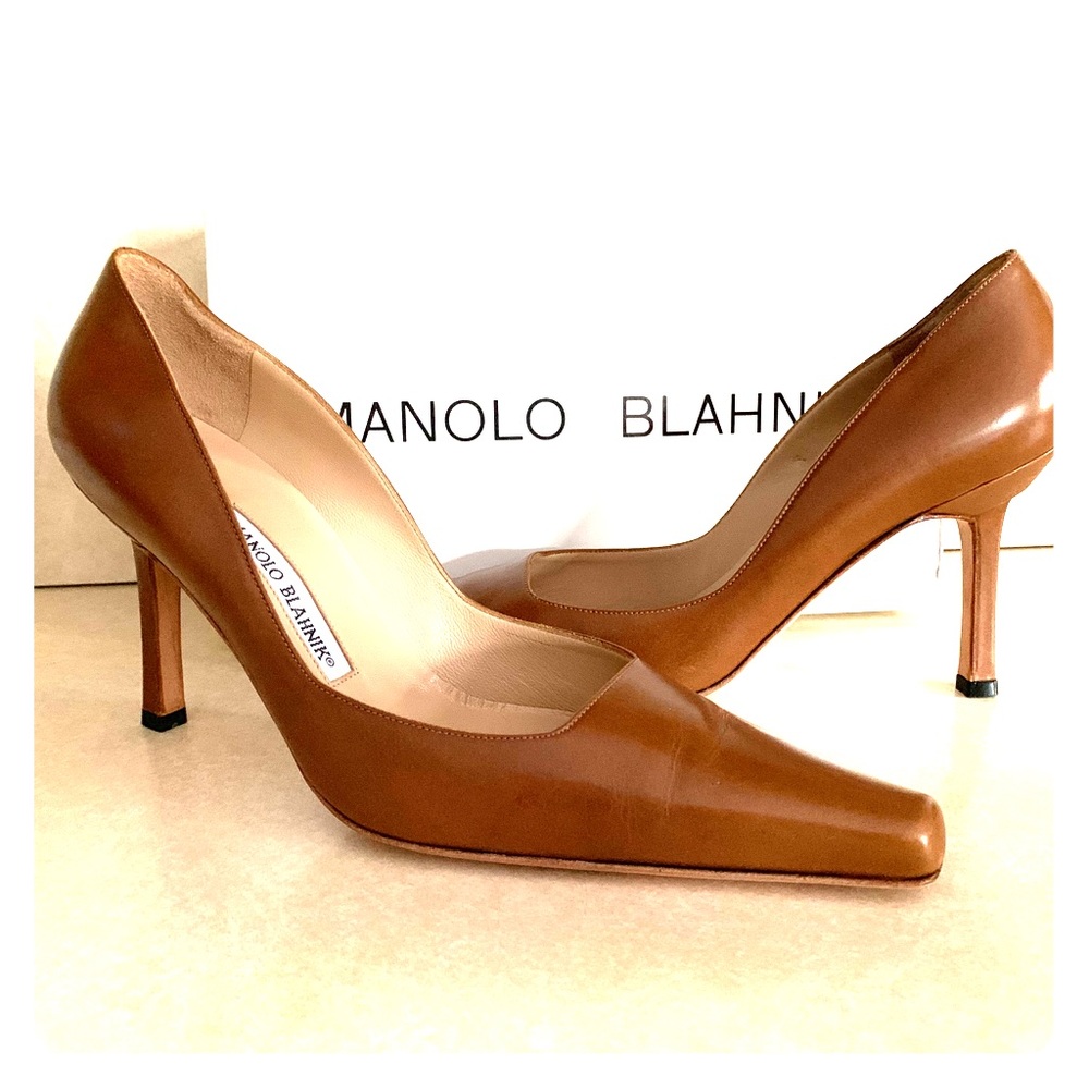 Manolo Blahnik Pumps - Tan Leather - 9.5